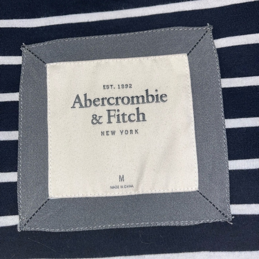 Abercrombie & Fitch Heavy-Duty Classic Juniors Rain Coat, Size M, NWOT - Picture 3 of 12